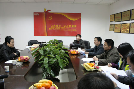 “科學(xué)發(fā)展萬(wàn)里行”采訪(fǎng)團(tuán)走進(jìn)興安地產(chǎn)